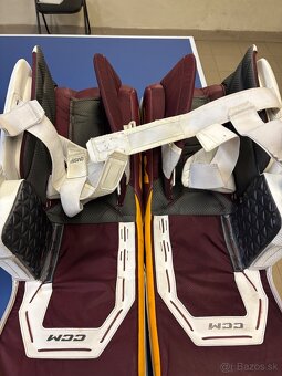 CCM AXIS XF PRO brankársky set - 10