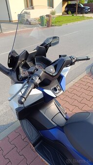 Honda Forza 125 - 10
