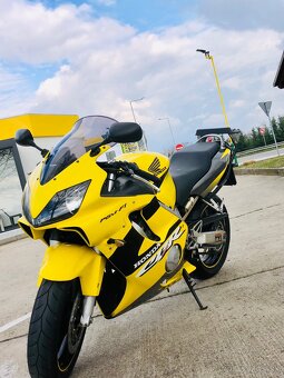 Honda cbr 600 f - 10