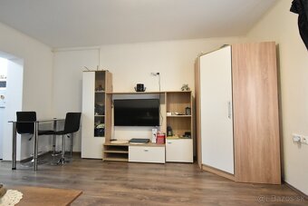 Cífer : Na predaj 1-izbový. byt prerobený na 2-izbový. - 10