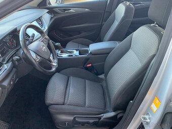 Opel Insignia 2.0 CDTI automat , sedan.125 kWt r.v.2020. DPH - 10