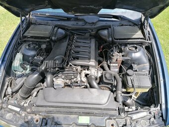BMW 525 - 10