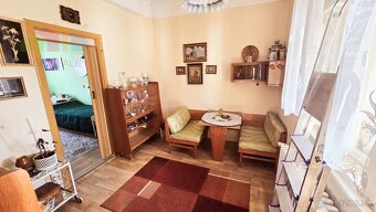 Objavte potenciál bývania v rodinnom dome v centre Piešťan - 10