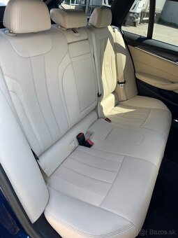 BMW 530i xDrive Mpacket - 10