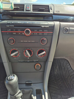 Mazda 3 - 10