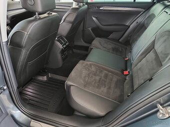 Škoda Superb Combi Scout 2.0 TDI 4x4 Panorama,Dsg, Webasto - 10