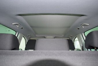 Volkswagen Tiguan 2,0 TDi 103 kW, SPORT,tažné,servis, - 10
