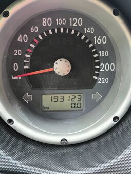 Volkswagen Polo - 10
