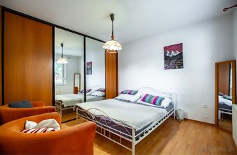 NA PREDAJ 4i RD HRNČIAROVCE NAD PARNOU - 10