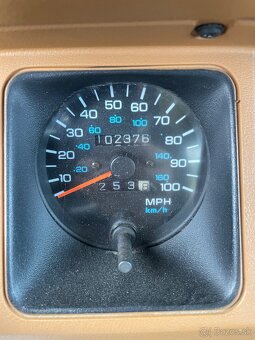 Predám Jeep Wrangler 2,5i - 10