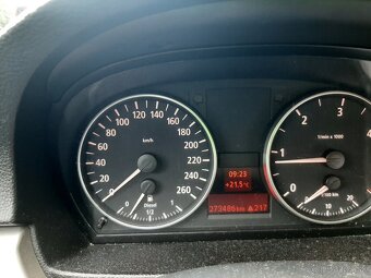 Bmw e91 320d touring - 10