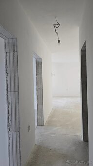 Predám trojizbový byt NOVOSTAVBA Zlaté Moravce - 10