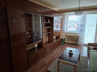 Trojizbový byt s balkónom v pokojnej lokalite obce Buzitka - 10