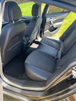 Opel Insignia 2.0 CDTI - 10