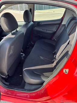 Peugeot 206 - 10