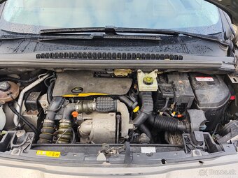 Peugeot 5008 - 10