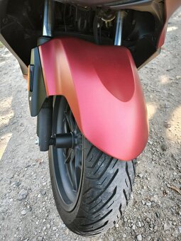 Honda Forza 125 cc - 10