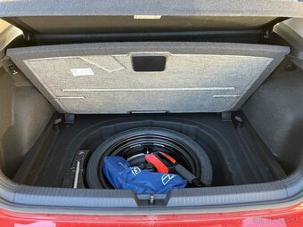 Volkswagen Golf 8 facelift  2.0 TDI 85kW. 10/2024 - 10