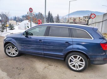 Audi Q7 3,0tdi s-line - 10