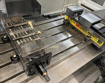 Obráběcí centrum (vertikální) LILIAN SVM 105 - 10