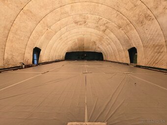 Predám tenisovú nafukovaciu halu 36 × 18 m - 10