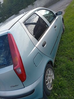 Fiat Punto 1.2L - 10