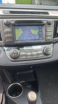 TOYOTA RAV 4  2.2 DID.AUTOMAT. - 10
