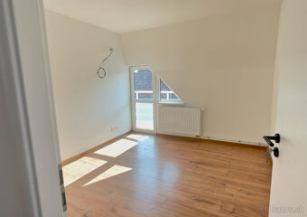 NA PRENÁJOM: Kancelárske priestory 100 m² v Nitre – Mlynárce - 10