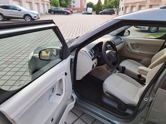 Škoda Roomster 1.6.16V 77 kW Elegance R.V.2009 - 10