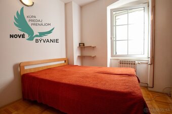 Kamenný dom v centre Šibenika - Chorvátsko - 10
