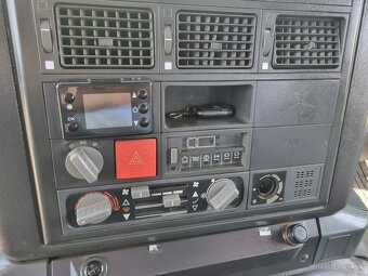 Iveco EUROTRAKKER MP260E47H 6x4 sklápač RETARDER - 10
