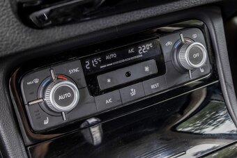 Volkswagen Touareg 3.0tdi V6 - 10