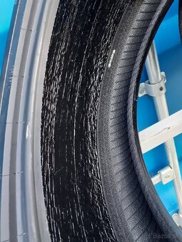 Zánovné letné pneu 235/55R18 Pirelli - 10