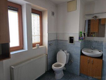 Prenajmem 2 izbový byt v KN - 10