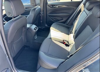 Opel Insignia ST 2.0 CDTi S&S Elegance A/T - 10