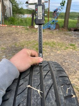 245/40r18 - 10