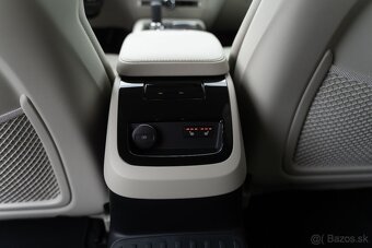 Volvo V60 T6 Recharge eAWD A/T -NEBÚRANÉ- HYBRID - 10