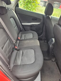 Kia Ceed 1,4benzin plyn rok 2016 - 10
