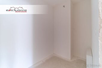 3 IZBOVÝ BYT – TRNKOV, 89 M2, KRYTÉ PARK. MIESTO - 10
