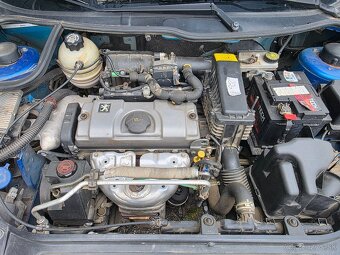 Peugeot 206 1.4 - 10