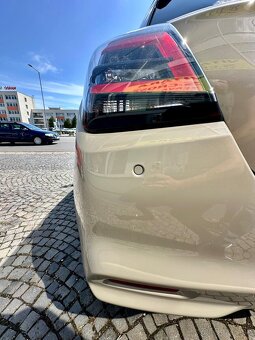 Suzuki Swift 1,2 DualJet, GL+, LED, NAVI, Výhrev, 2025 Akcia - 10
