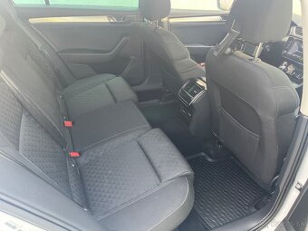 Škoda Superb Combi 2.0 Tdi SCR Ambition DSG - 10