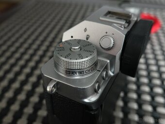 Fujifilm X-T4 (telo) - 10