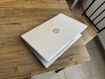 HP/Notebook/4GB RAM DDR5/128GB NVMe SSD/Intel HD (2GB) biely - 10