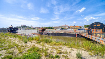 Pontón v TOP lokalite na Tyršovom nábreží - 10