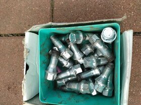 predam zimne kolesa /komplet/ - 10