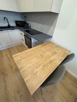 Prenajom 2 izboveho bytu | 2-Room Apartment near city centre - 10