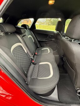 Kia Ceed Combi SW 1.6 CRDI 100Kw GT- LINE - 10