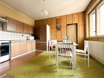 Exkluzívne na predaj 4-izbový rodinný dom, pozemok 683 m2, K - 10