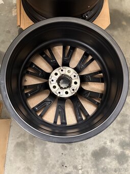 Hliníkové disky 5x112 R18 BMW 3 G20 G21 Style 796M Dvojrozme - 10